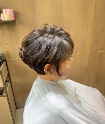 -韩国李知恩形象设计