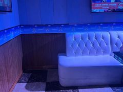 -唱吧麦颂KTV(松江五龙商业广场店)