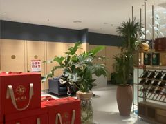 -红鼎豆捞·专注品质海鲜20年(宝丰路店)