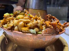 -老佛爷铜炉蛙锅(挂绿店)