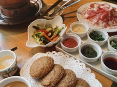 -额尔敦传统涮火锅·烧烤(鑫源山庄店)