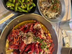 -巴厘龙虾·榜首油焖大虾(音乐学院·沿江酒馆店)