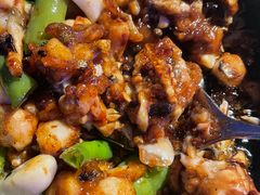 石锅杭椒牛蛙-桂满陇天书(南京德基旗舰店)
