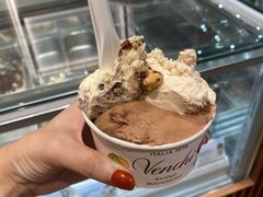 -VENCHI 闻绮(上海佛罗伦萨小镇店)