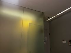 -卡罗酒店(东门晒布地铁站店)