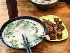 -鸭小妹鸭血粉丝(老门东店)