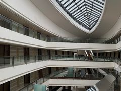 -上海滴水湖皇冠假日酒店