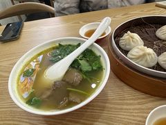 -珊珊小笼馆(仙霞路店)