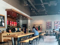 大堂-星巴克(深圳龙岗广百店)