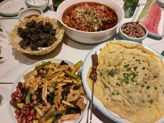 -亚伟瓦罐面美食城(淇县总店)