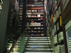 -新华书店(新街口旗舰店)