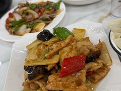 -余杨鸭鸭餐厅