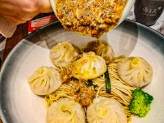 -馋三尺蟹粉小笼(人民广场店)