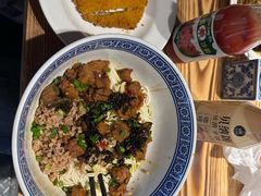 -沪西老弄堂面馆(定西路店)