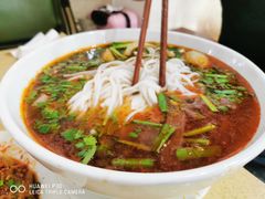 -桥香园云南过桥米线(金马碧鸡店)
