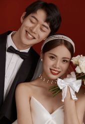 -易摄影婚纱摄影工作室