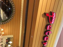 -彼德西餐厅(环球中心店)