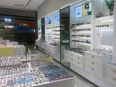 -J-Optical佳视明眼镜·蔡司视觉(青岛金茂览秀城店)
