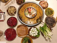 -岗上渣渣老火锅(两路口店)