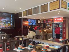 -川流不息·地道川菜·小龙虾(松东路店)