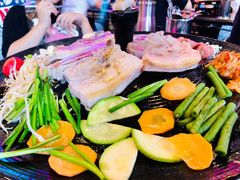 -豚豚家돈돈가韩国锅盖烤肉(新北万达店)