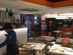 -新大咀港式茶餐厅(宝山万达店)