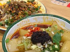 -拈签一笑黄牛肉辣卤串串