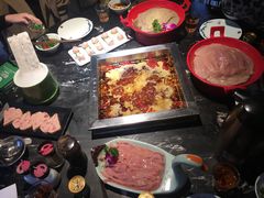 -二荆条·蜀鲜汇城市森林火锅