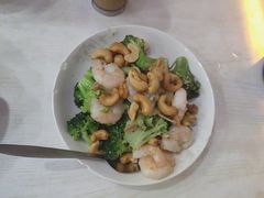 西兰花腰果炒虾仁-坤记煲仔小菜(西环店)