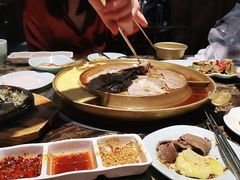 -猪啊牛呀羊啊铜盘烤肉(正大广场店)