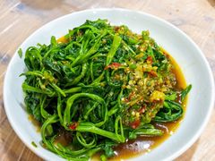 剁椒藤菜-洪霞餐馆