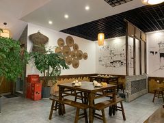 大堂-黄桷树曹家私房菜(江与城店)