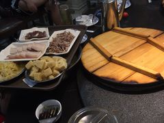 -老关东铁锅炖(上游街店)