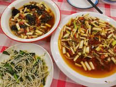 -洪霞餐馆·川菜·鲜货现炒(两江春城店)
