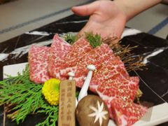 -山川小町·极番烧肉(新地假日广场店)