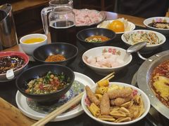 -沸炉重庆老火锅(军事博物馆店)