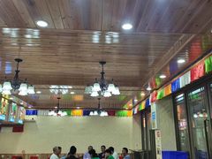 -乡土特色.冷锅鱼.牦牛肉汤锅