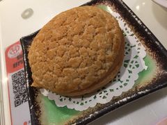 -新大咀港式茶餐厅(宝山万达店)