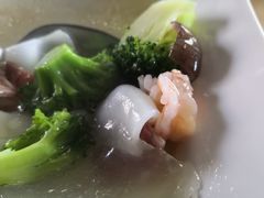 芦荟如烩-穹六人间 people 6(岳阳路店)