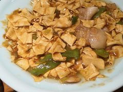 -95号酱骨·一块豆腐(展春园西路店)