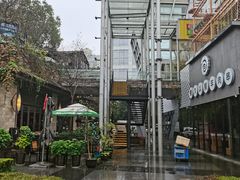 -证大大拇指广场(芳甸路店)