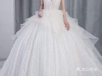 可爱又俏皮超仙双肩吊带婚纱来啦