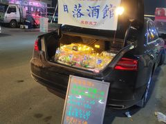 -蟠龙山体育场-西北门地上停车场