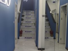 -懒虫健身(铜山万达华府店)