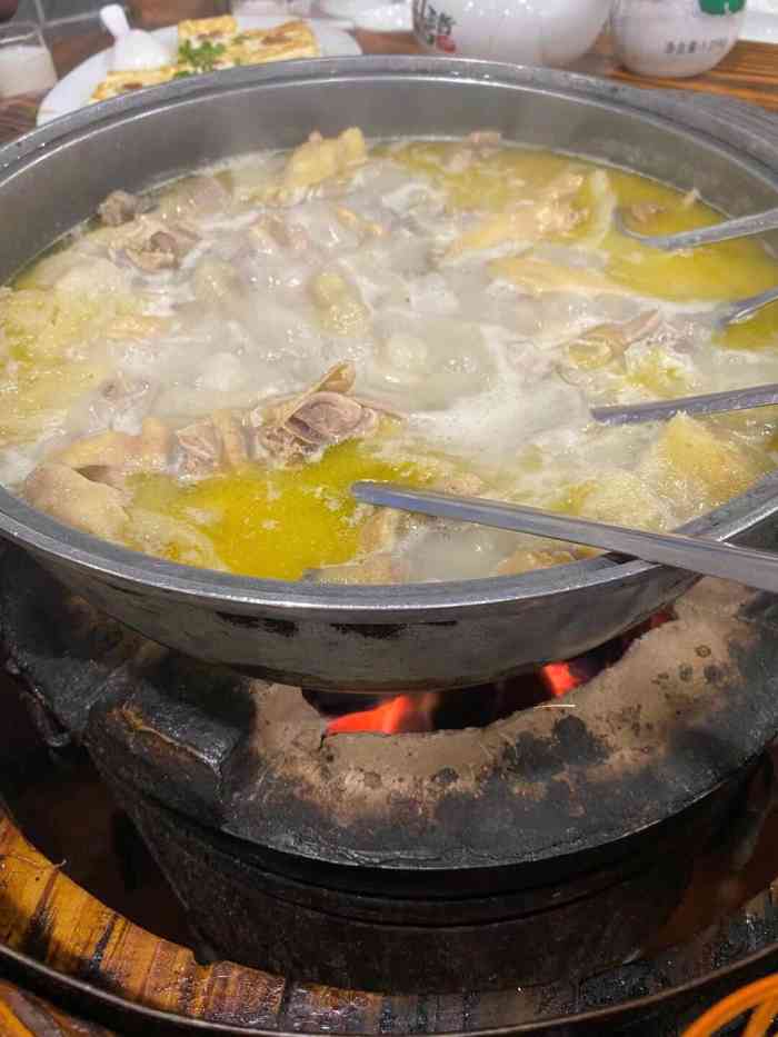 侠成水上农庄-"好多年前来过一次,很久没吃,佛跳墙还是那.