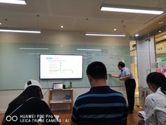 -EF英孚教育成人英语(伊势丹滨海店)