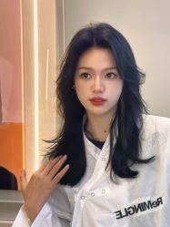 -FRIDAY星期五专业美发沙龙