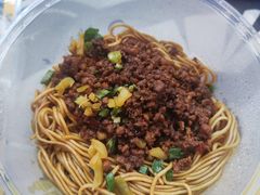 -老前童小吃(北明程路店)