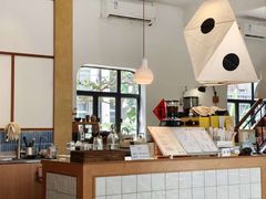 -彳亍咖啡·这里(水湾路店)