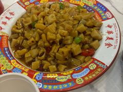 -江城燕子大排档(江汉路步行街店)